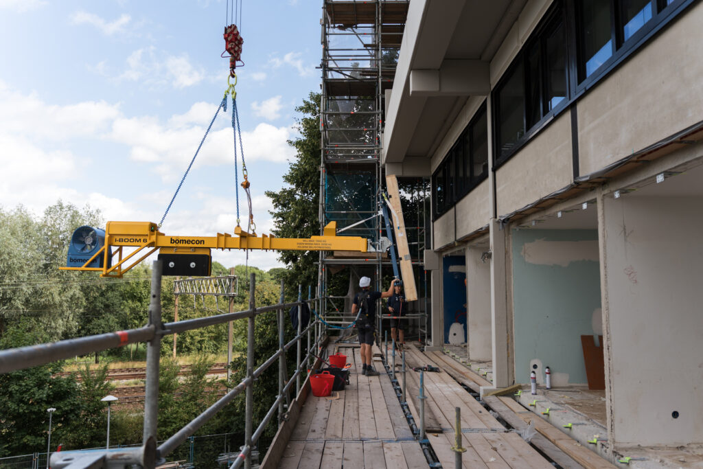 1-Visulions-MDC04229